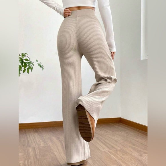 Wide leg pants - Picture 3 of 3